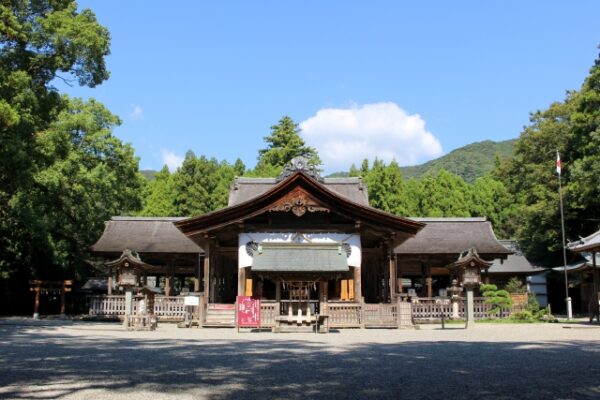 土佐神社の外観